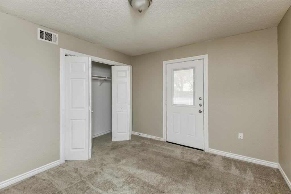 405 S Judd St #405 - Photo 5 of 16