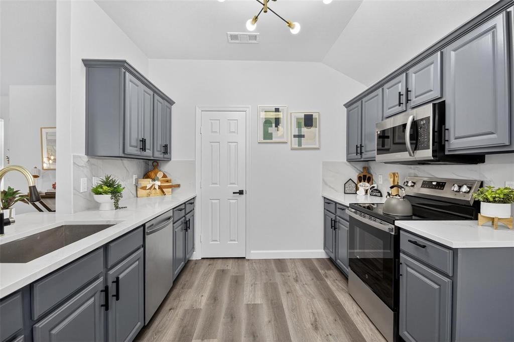 4419 Ashbury Ln #4419 - Photo 2 of 37