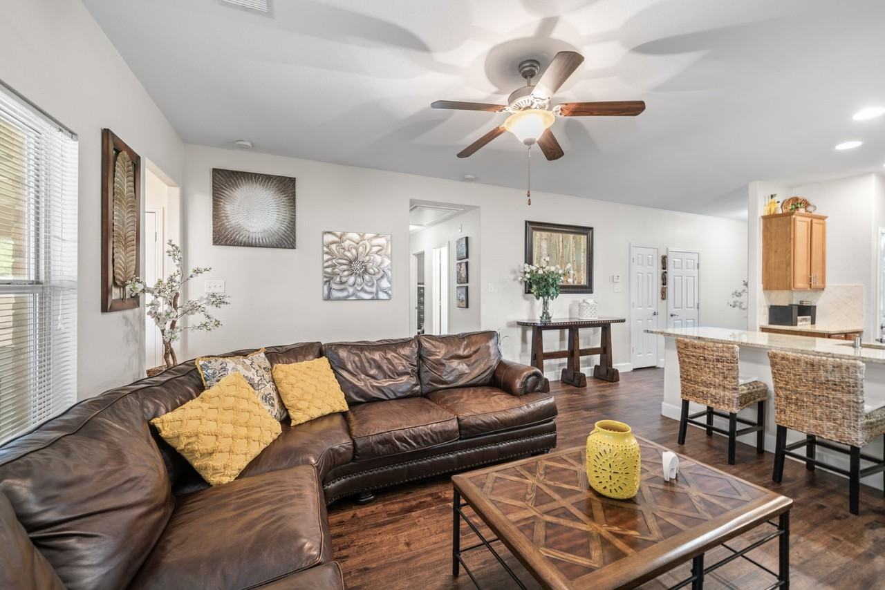 25803 Orchard Knoll Ln #25803 - Photo 2 of 37