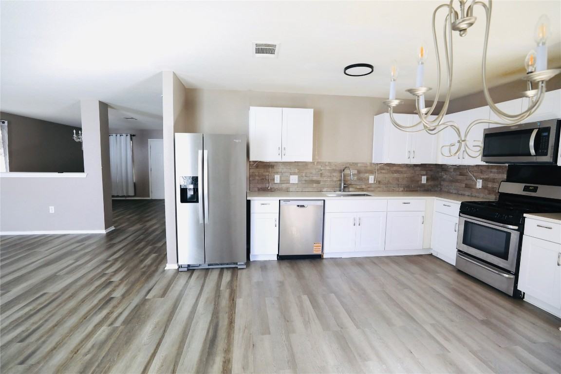 5621 Abby Ann Ln #5621 - Photo 2 of 6