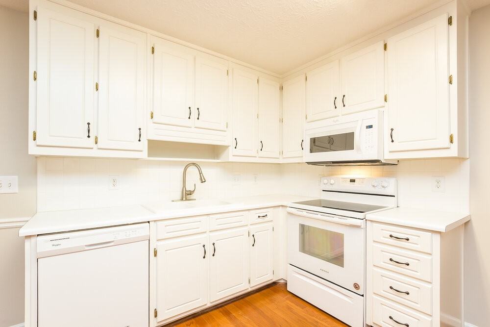 4061 Edenbrooke Cir - Photo 6 of 15