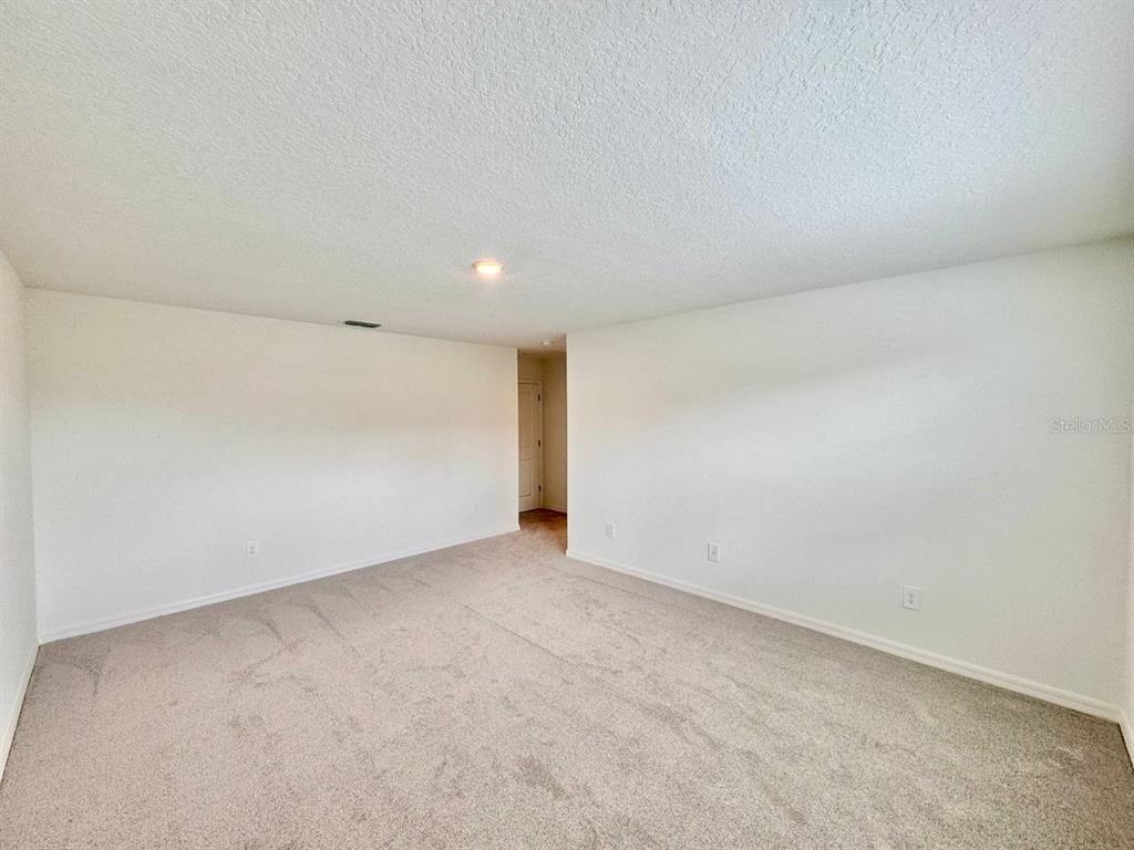 17554 Pleasantview Blvd #17554 - Photo 3 of 46