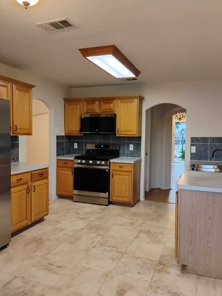 17546 Heath Grove Ln #17546 - Photo 7 of 24