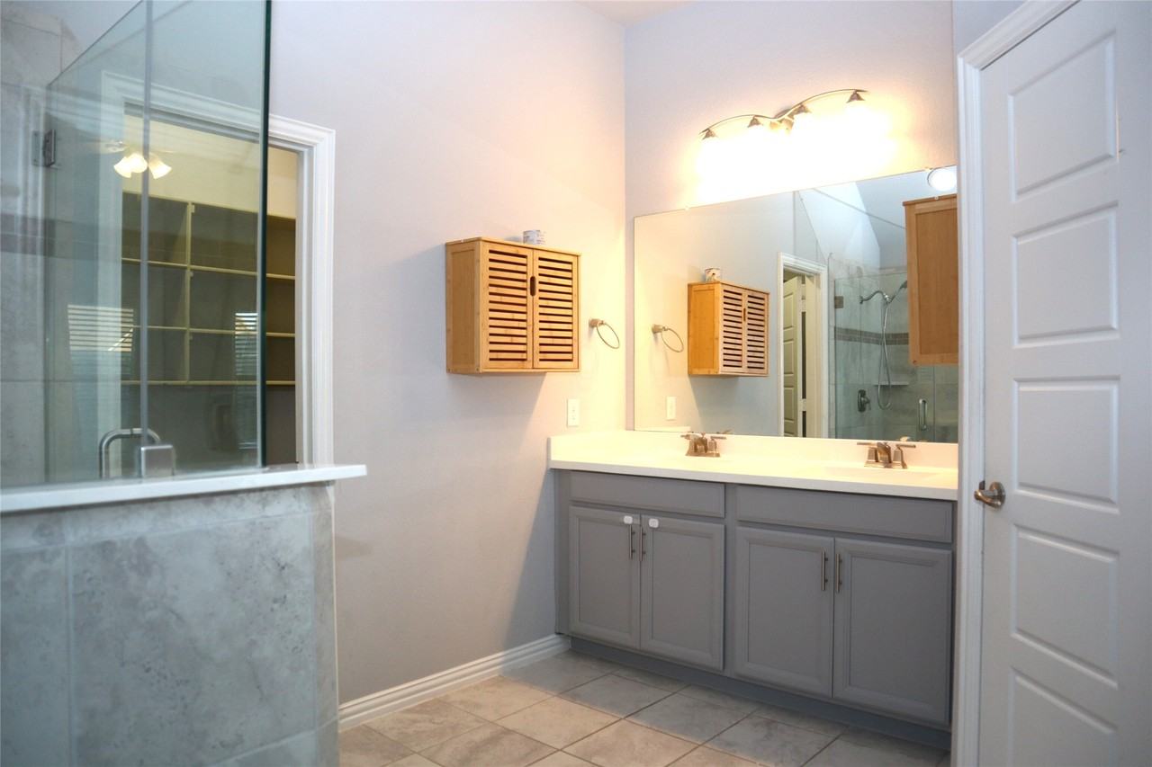 4553 New Country Dr #4553 - Photo 3 of 36