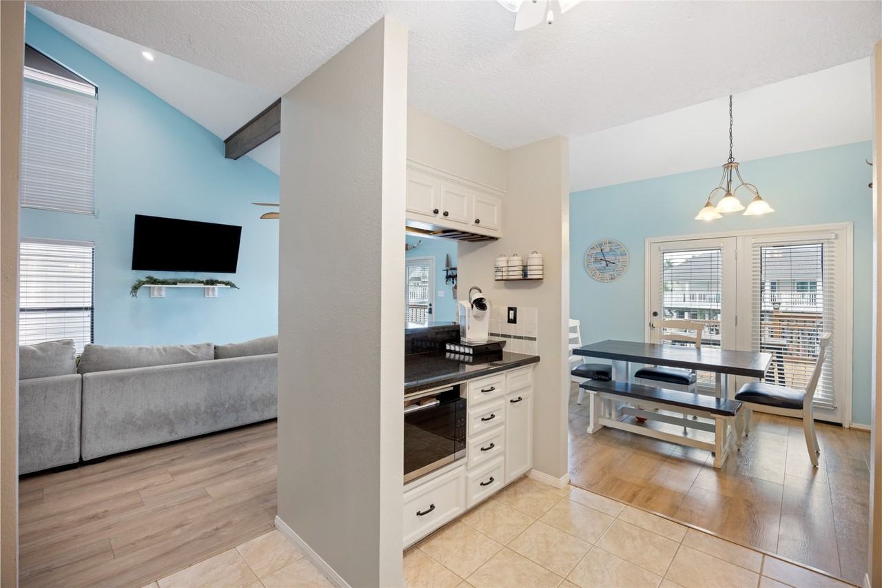 1114 Tiki Dr #1114 - Photo 4 of 42