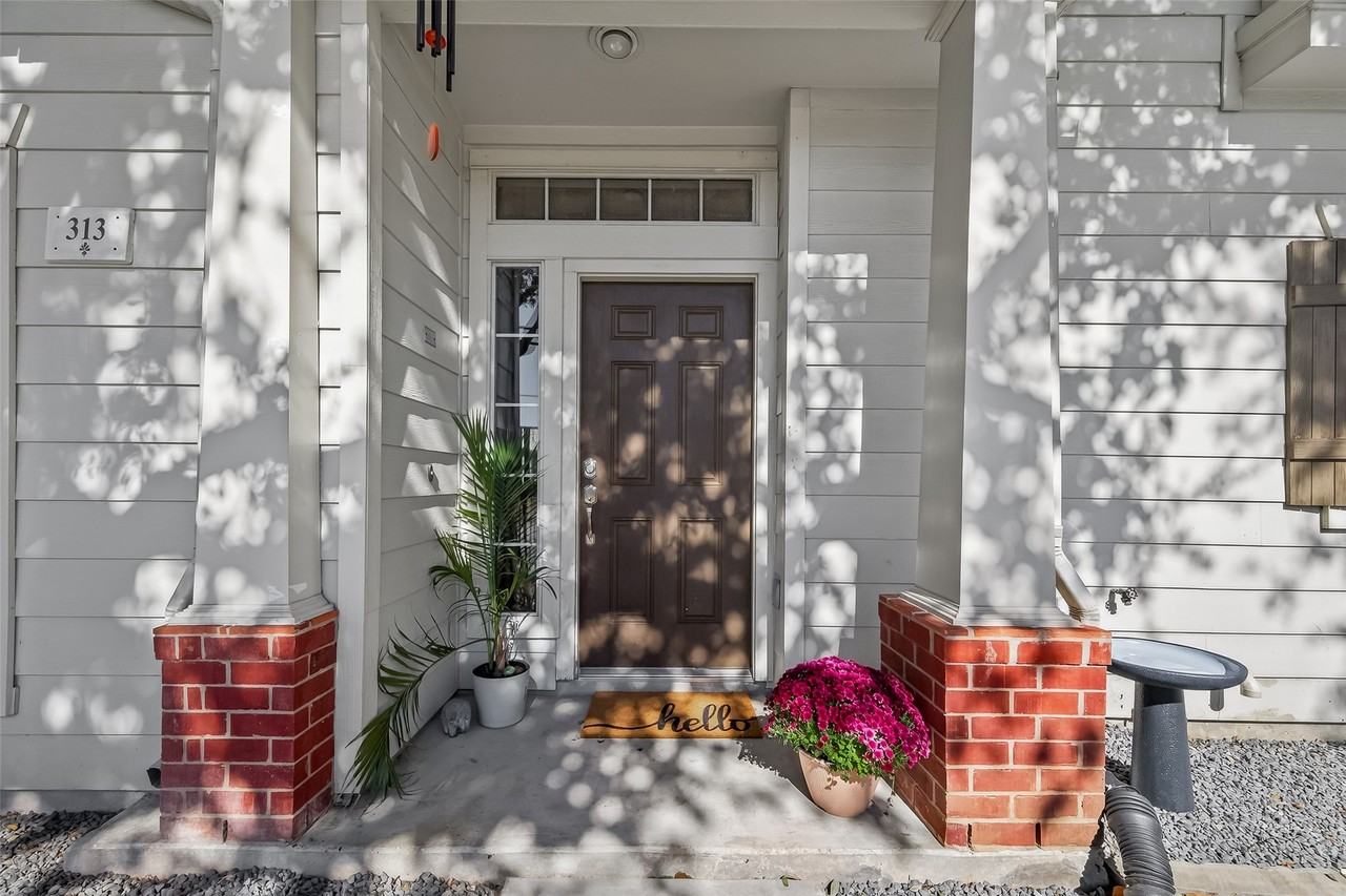 313 Hogan St #313 - Photo 3 of 29