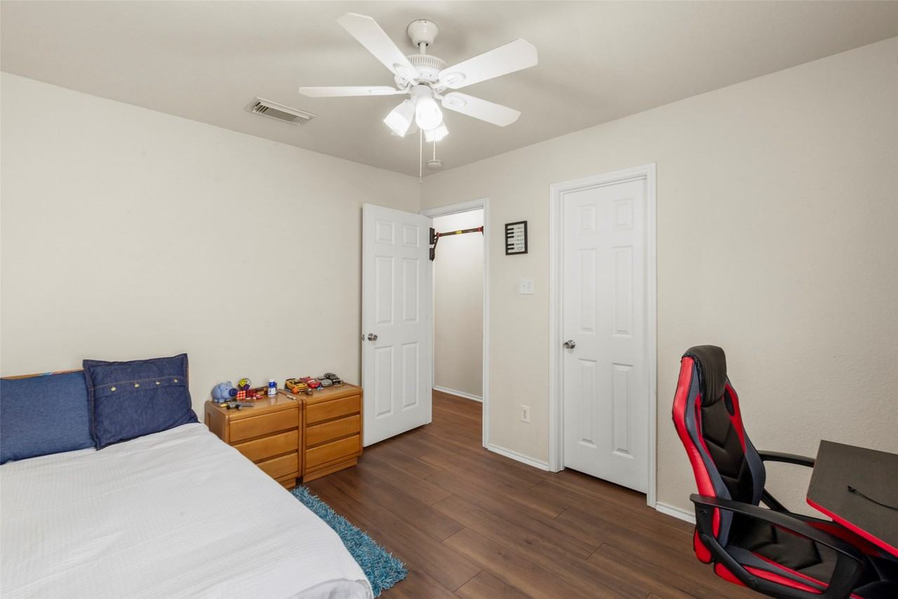 20907 Imperial Landing Ln #20907 - Photo 5 of 21