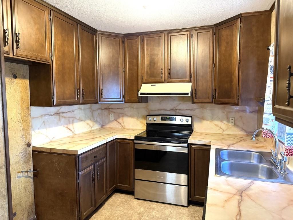 530 S Guadalupe St #530 - Photo 7 of 13