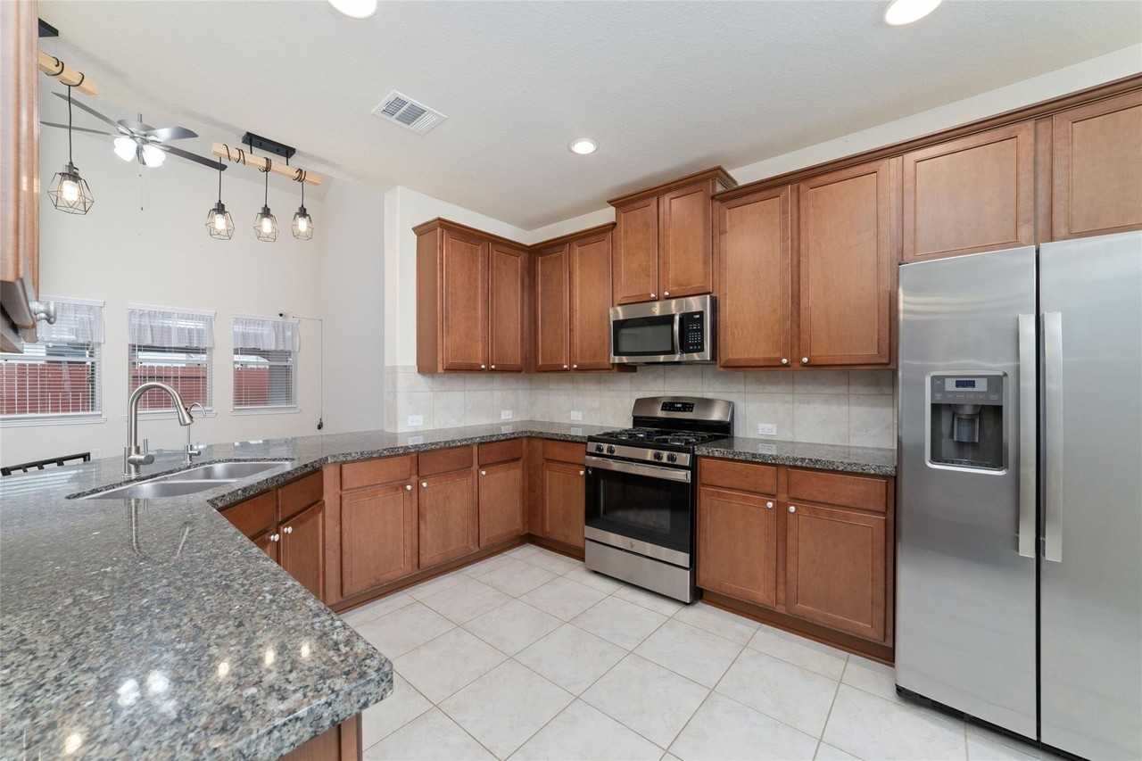 13842 Evansdale Ln #13842 - Photo 5 of 27