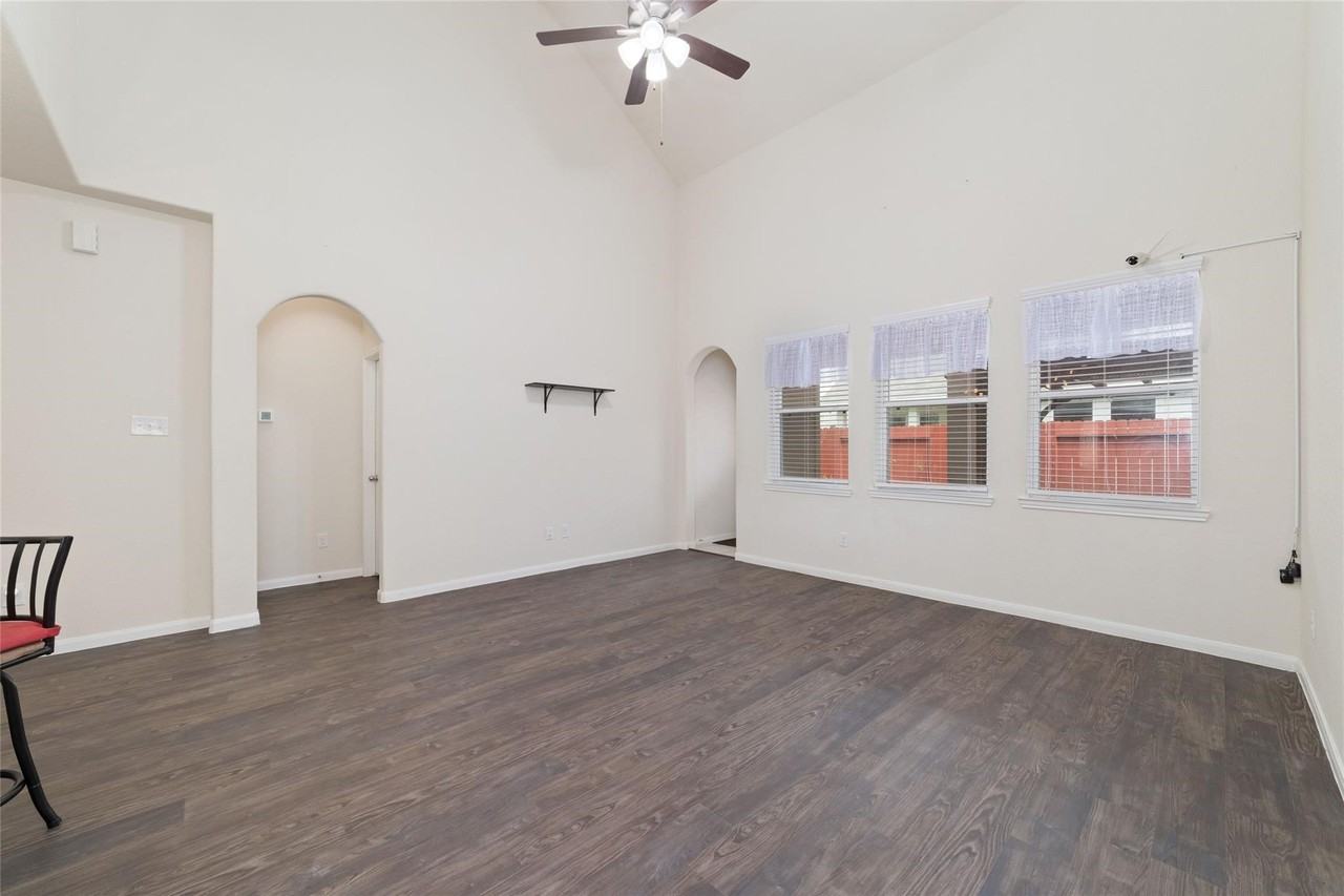 13842 Evansdale Ln #13842 - Photo 6 of 27