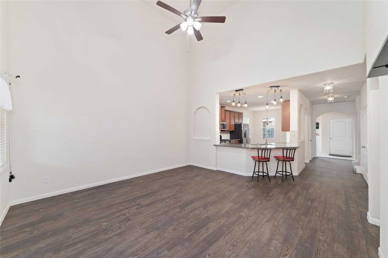 13842 Evansdale Ln #13842 - Photo 7 of 27