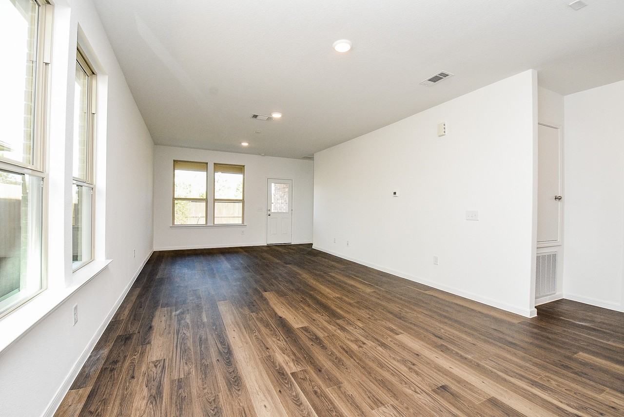 Cedar Bark Ct #14499 - Photo 2 of 32