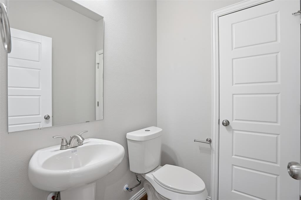 303 Eastland St #303