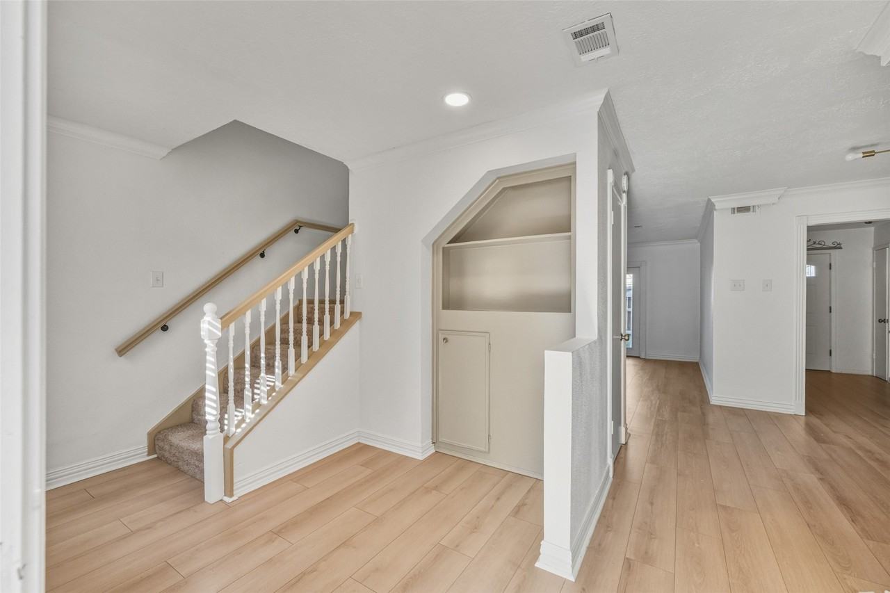 205 Granberry St #205 - Photo 2 of 16