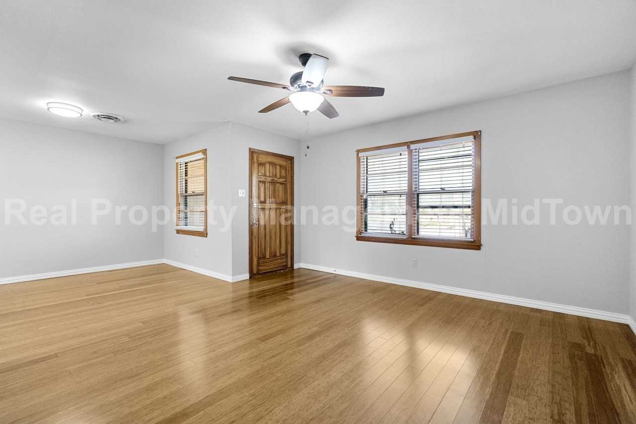 1500 Sherman St - Photo 2 of 22