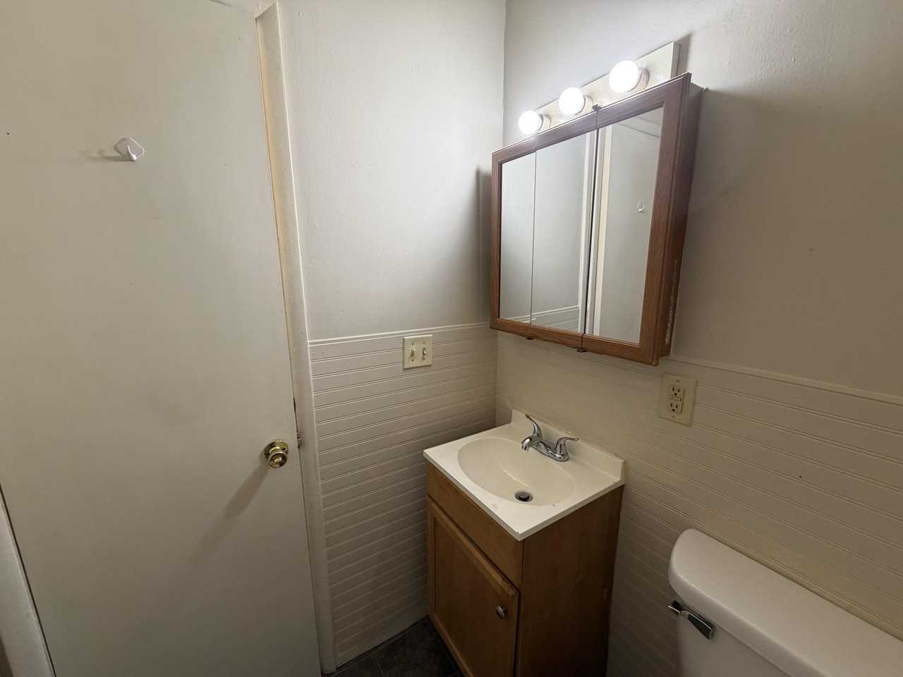 1016 Camaro Dr - Photo 5 of 13