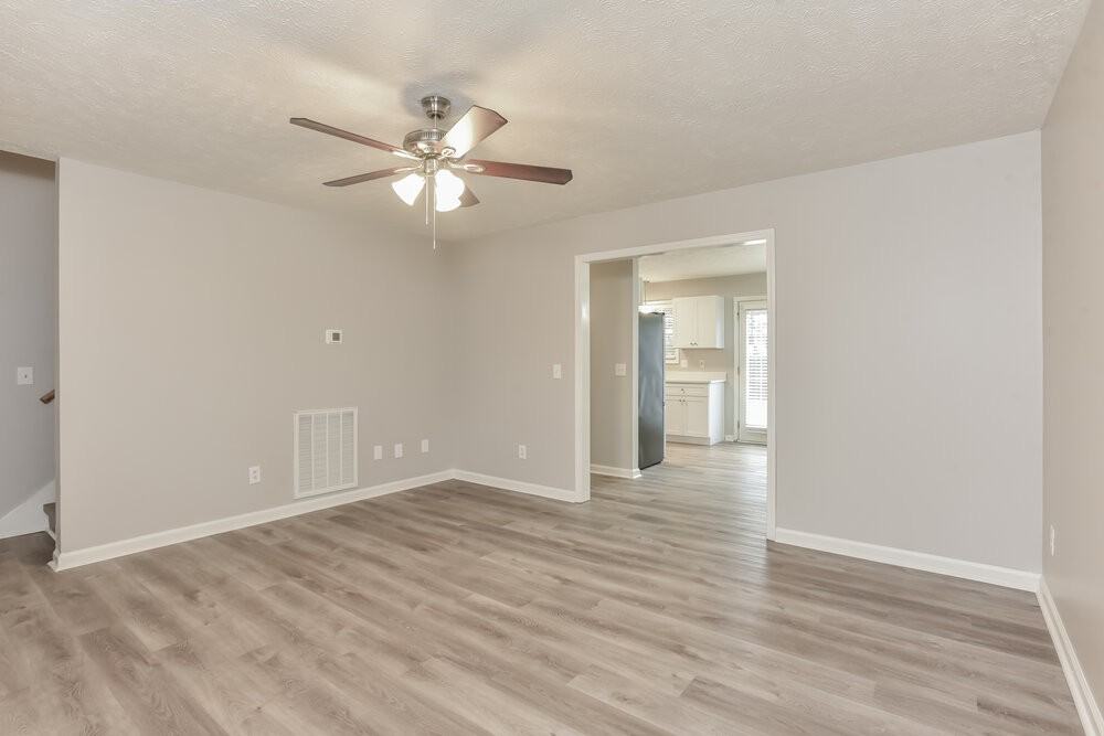 1995 Bolden Dr - Photo 5 of 17