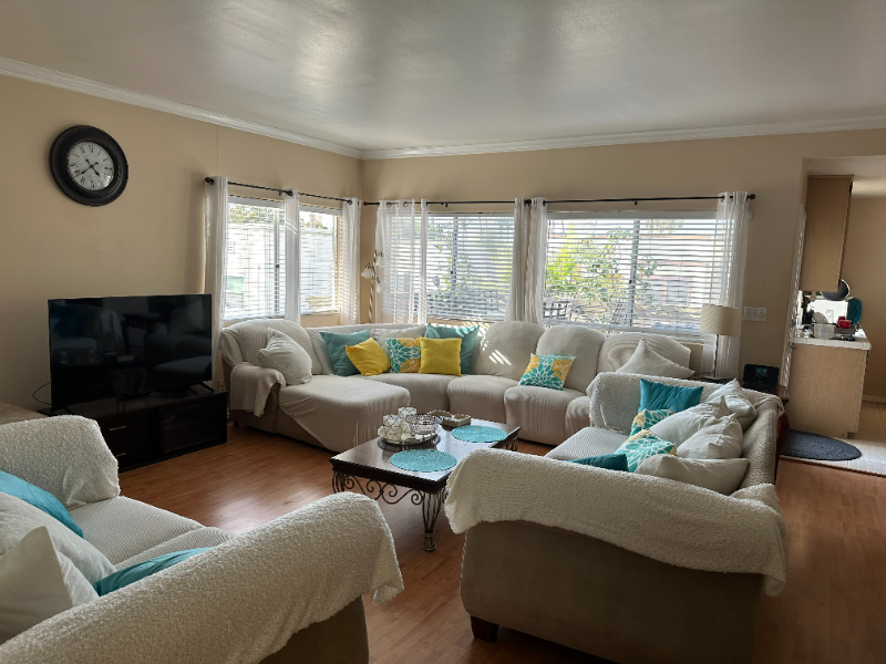 212 N Catalina Ave #B - Photo 4 of 20