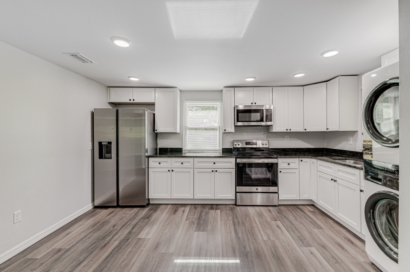 2222 E Peachtree St - Photo 7 of 20