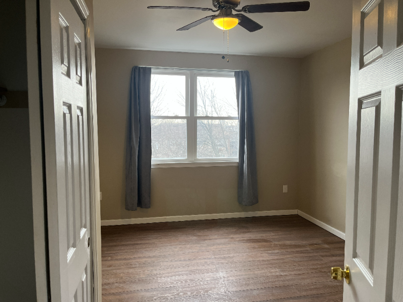 2255 N Park Ave #3B - Photo 4 of 21