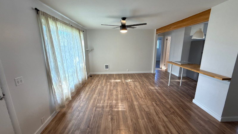 310 Sw 122nd St #A - Photo 3 of 11