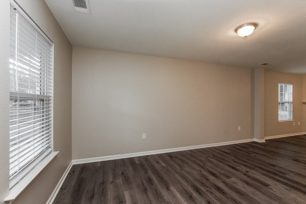 2224 Gooseberry Rd - Photo 4 of 17