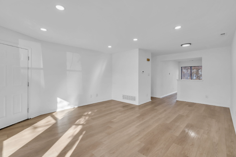 54 Hopewell Ln #A - Photo 4 of 12