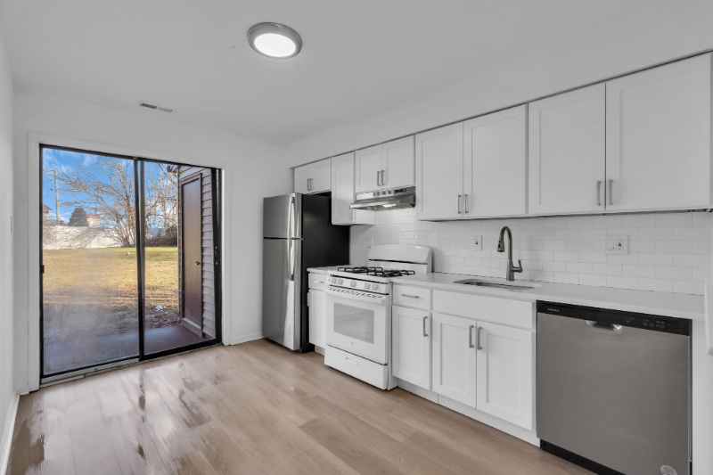 54 Hopewell Ln #A - Photo 5 of 12