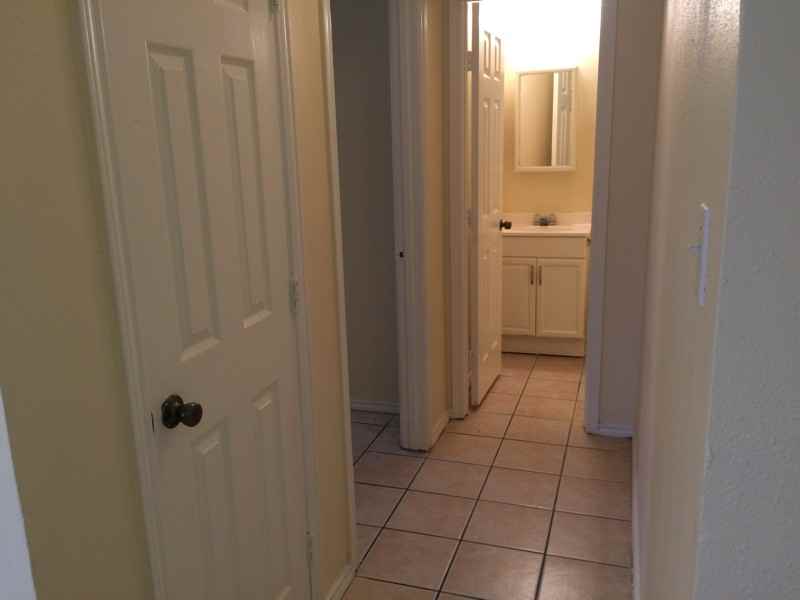 7660 Oak Chase - Photo 4 of 8