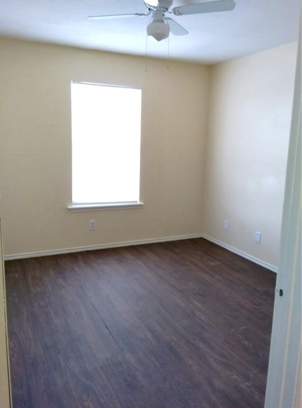 7660 Oak Chase - Photo 6 of 8