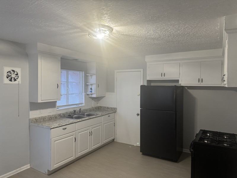 5500 Chalmers St - Photo 4 of 10