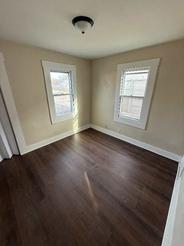 1317 E Maryland St - Photo 4 of 6