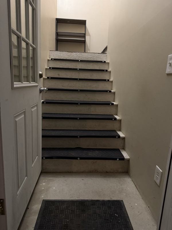 1458 N Main St #2 - Photo 3 of 20