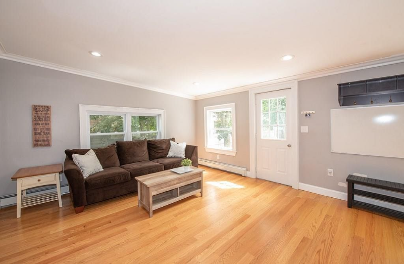 5 Crescent St - Photo 3 of 20