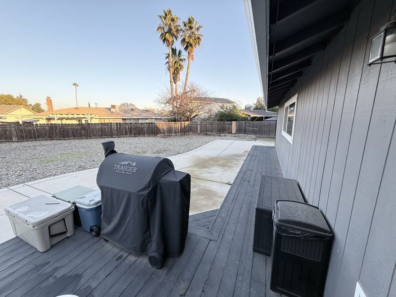 725 Elder Ct - Photo 3 of 5