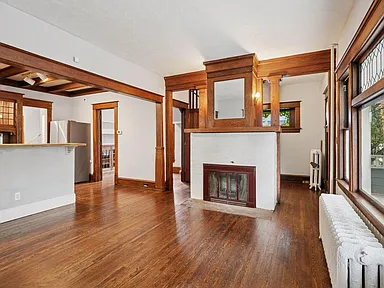 1085 16th Ave Se - Photo 3 of 14