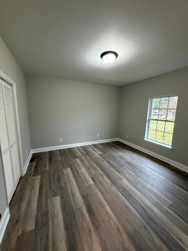 2510 Oak St - Photo 7 of 13