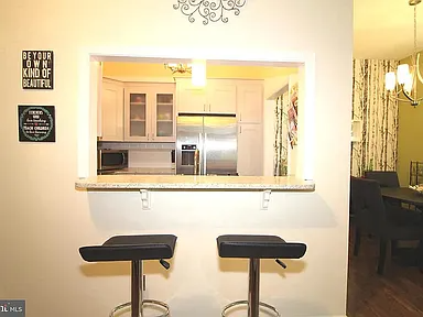 4807 Claremont Ct - Photo 5 of 20