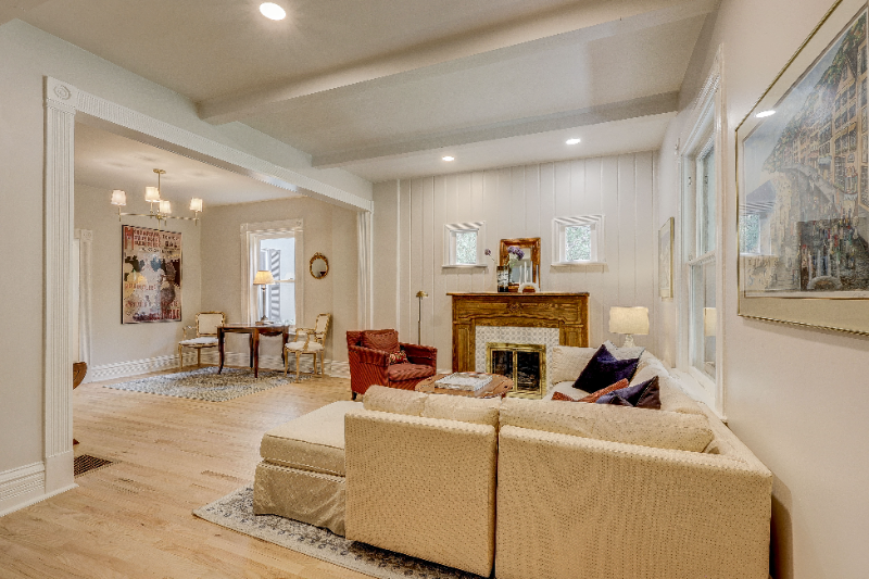 2105 S Fillmore St - Photo 3 of 17