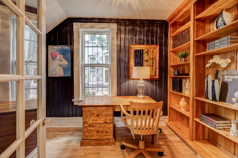 2105 S Fillmore St - Photo 6 of 17