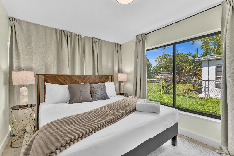 310 Sw 31st Ct - Photo 4 of 14