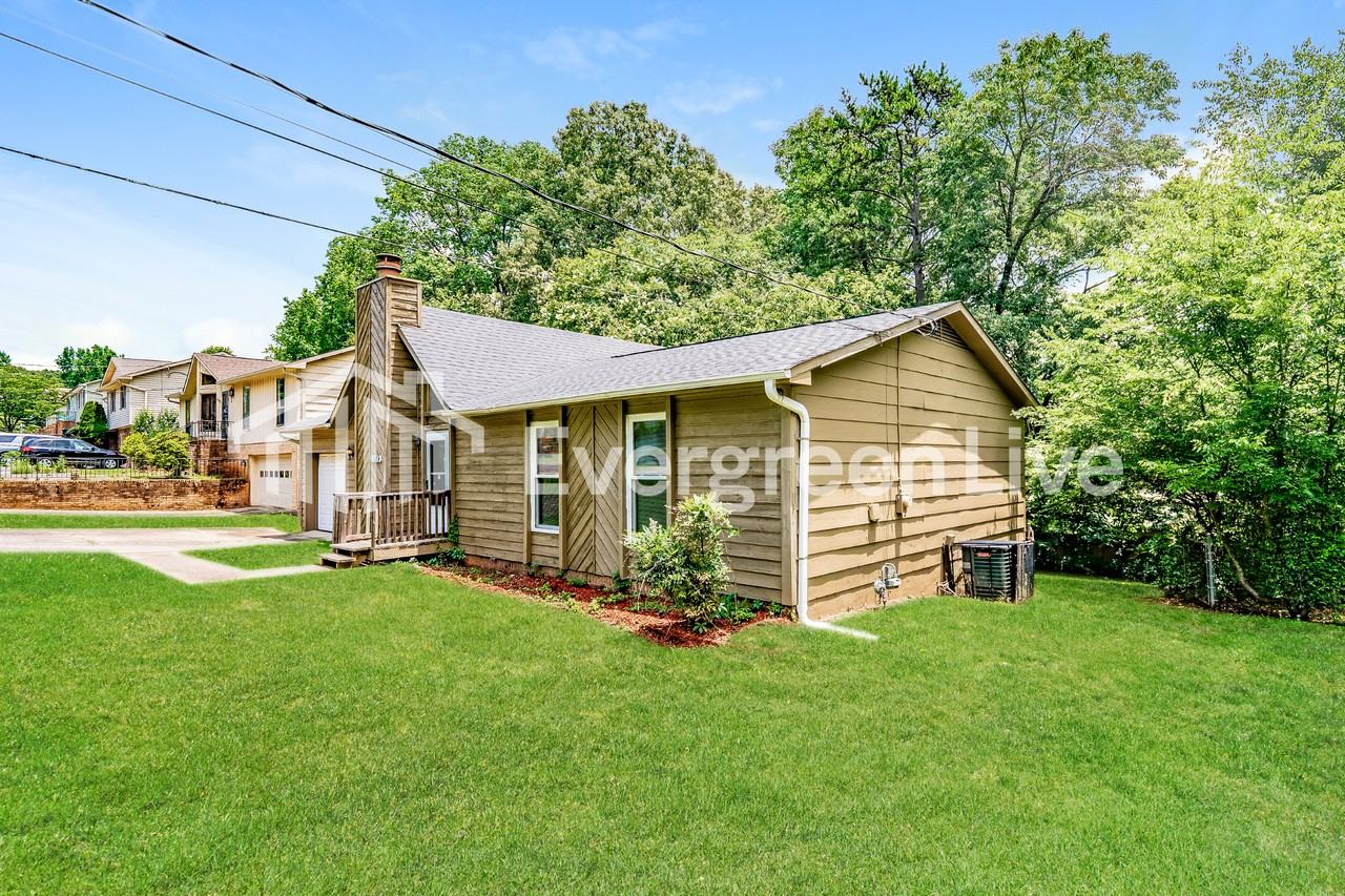 1119 Startrek Ln - Photo 2 of 15