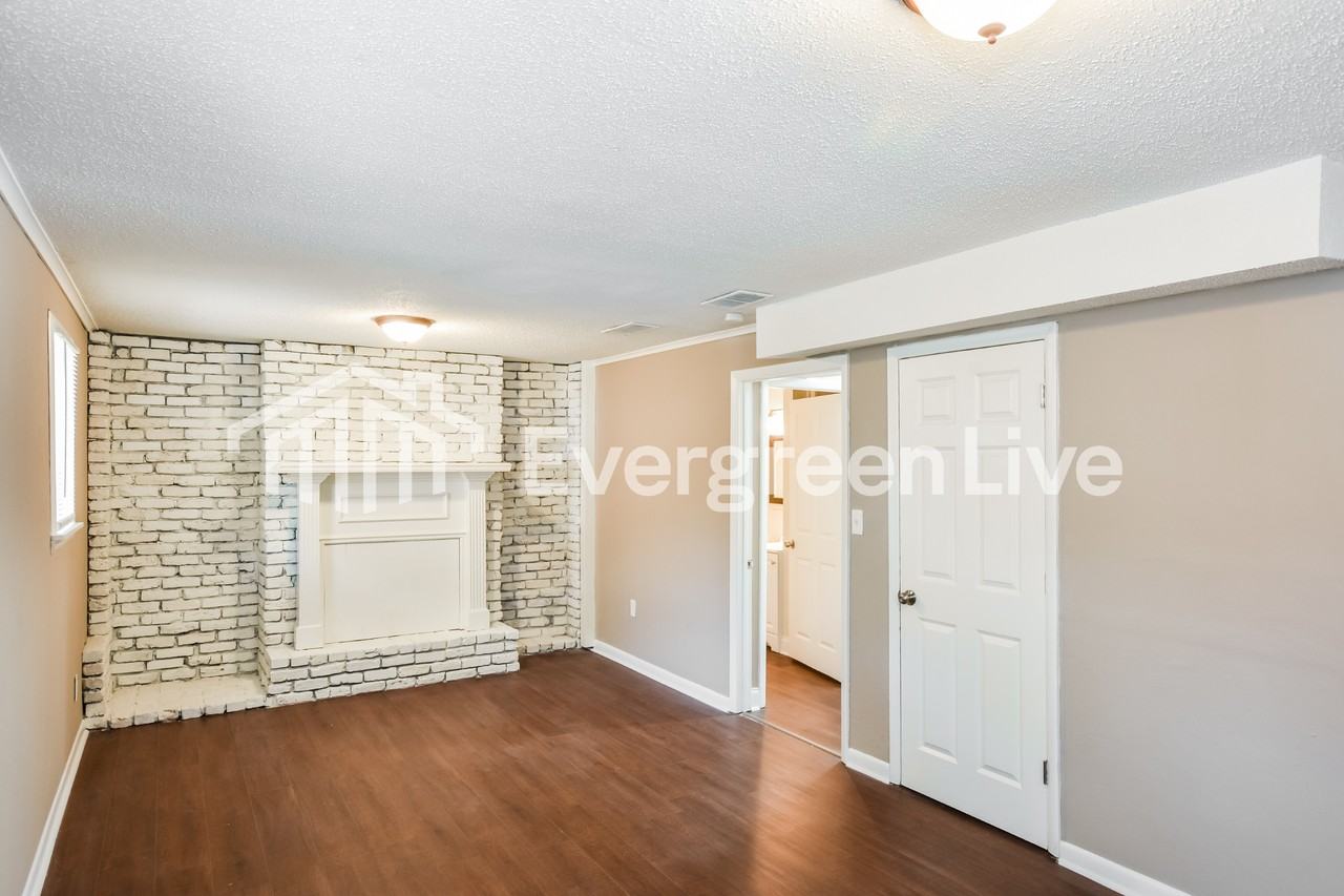 4022 Sewall Dr Sw - Photo 7 of 15