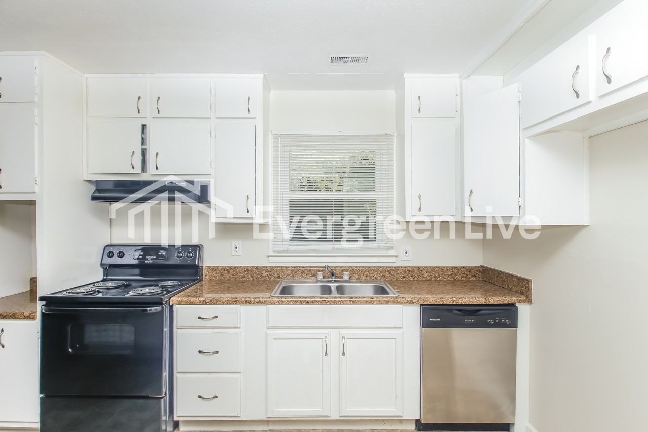 4910 Roebuck Rd Nw - Photo 6 of 18