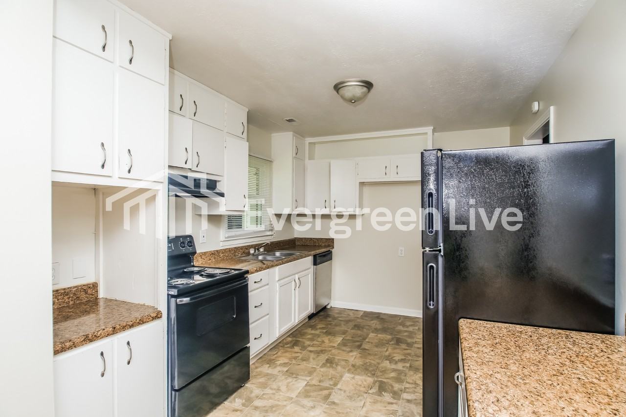 4910 Roebuck Rd Nw - Photo 7 of 18