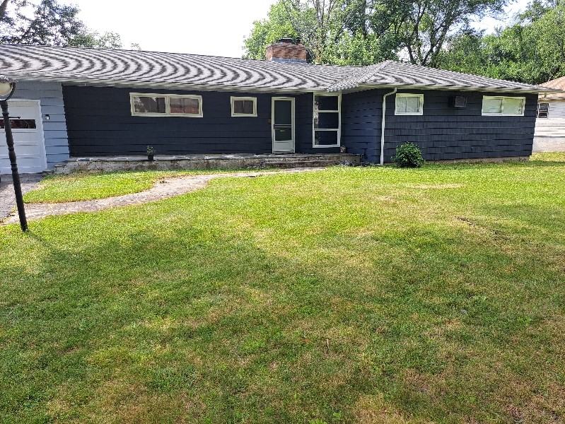 113 Newton Ave N - Photo 3 of 13