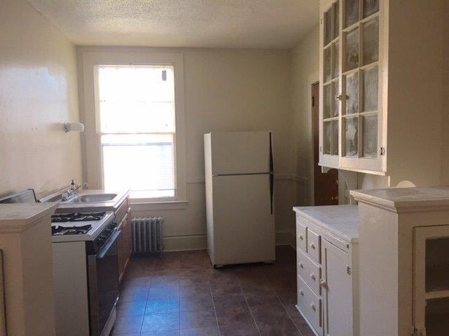 22 Evergreen Ave, Hartford, Ct 06105, Usa #C5 - Photo 3 of 7