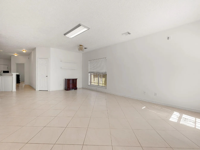 13530 Carruth Ln - Photo 3 of 13