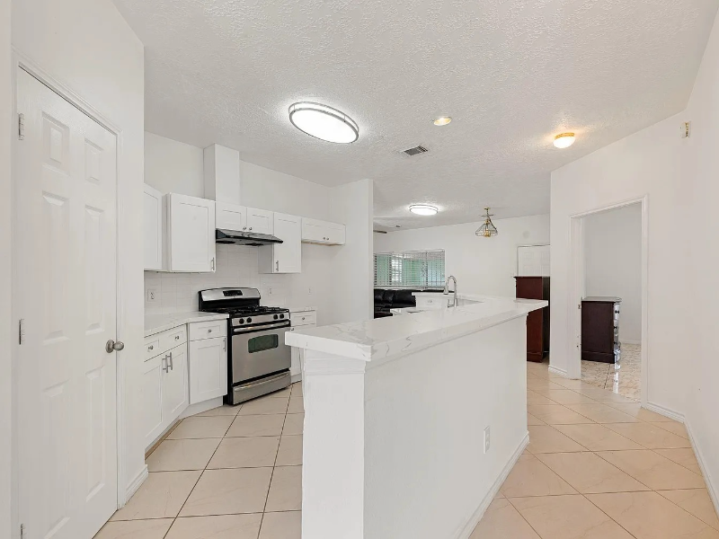 13530 Carruth Ln - Photo 4 of 13