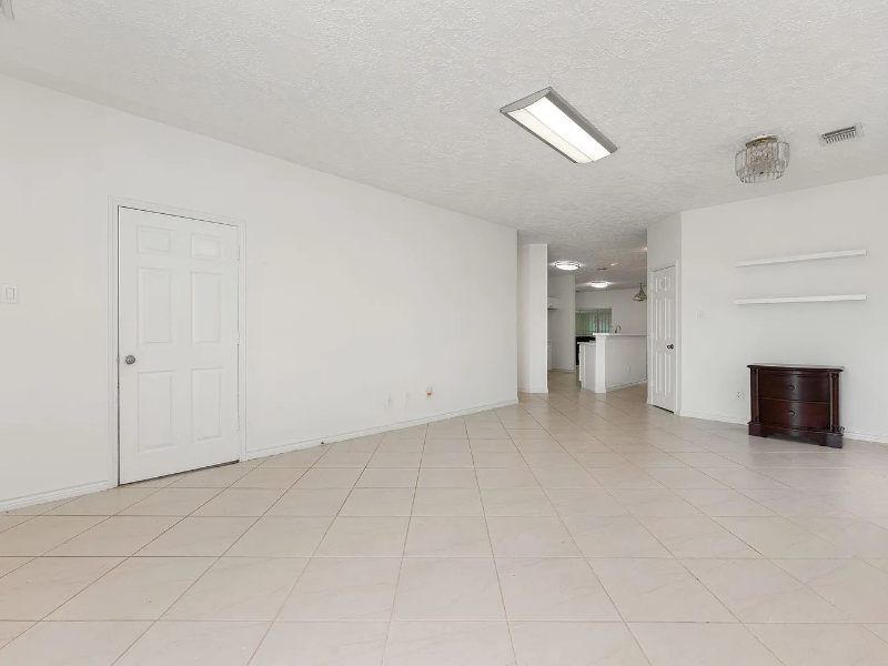 13530 Carruth Ln - Photo 6 of 13